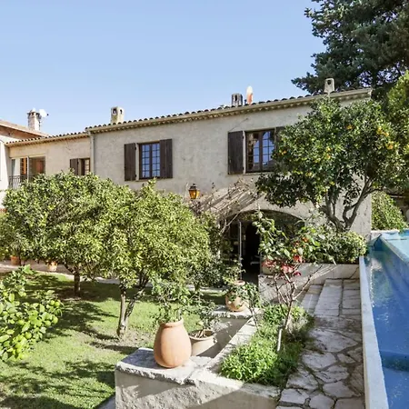 Flat Within A W Swimming-pool In Antibesjuan-les-pins - Welkeys
